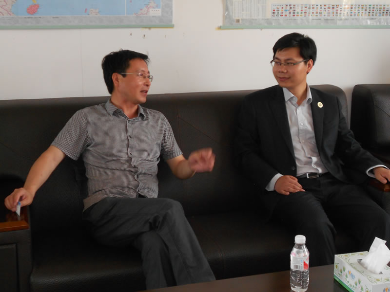 与向阳乡李书记交谈