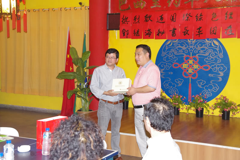 6月8日晚，IGEA中国代表团得到了巴西里约华人联谊会的热情招待