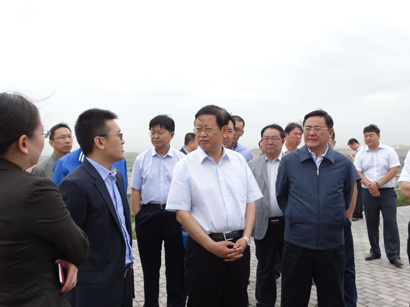 自治区副主席王波在高新区调研云计算产业园人才情况