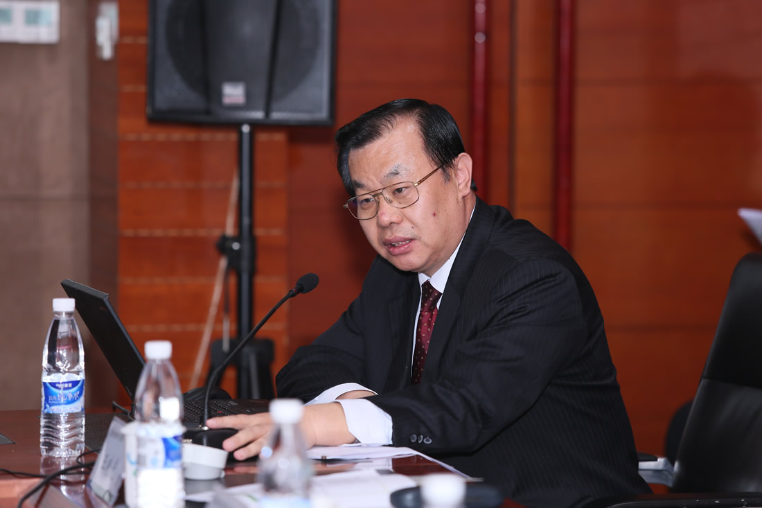国际绿色经济协会副会长、中国人民银行节能减排办副主任 辛小光